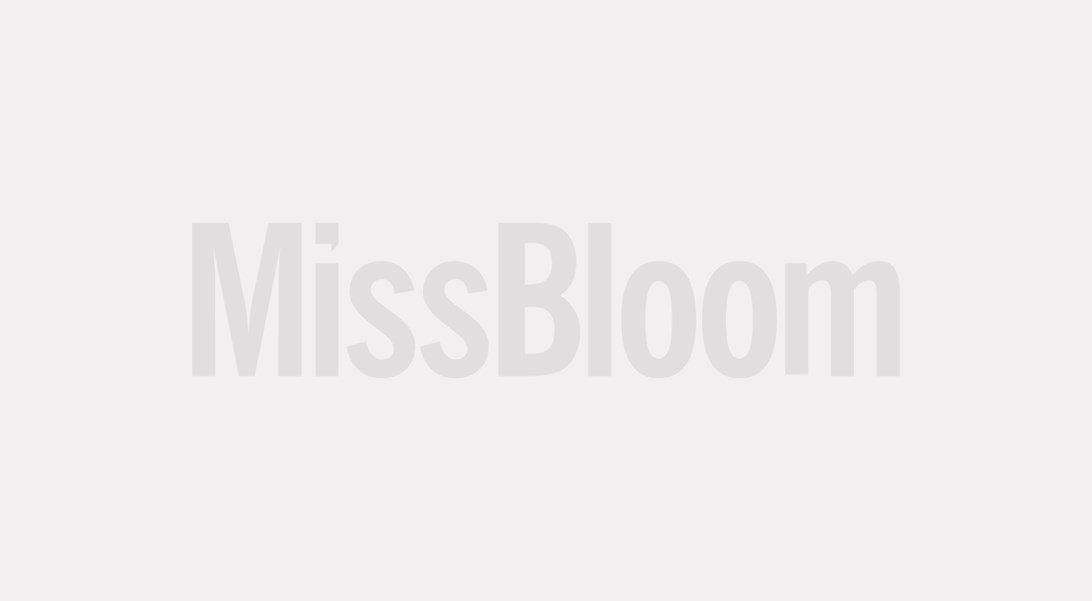 Sunset Blush | H Χριστίνα Μπόμπα δοκίμασε την τάση μακιγιάζ που χαρίζει φρεσκάδα στο πρόσωπο