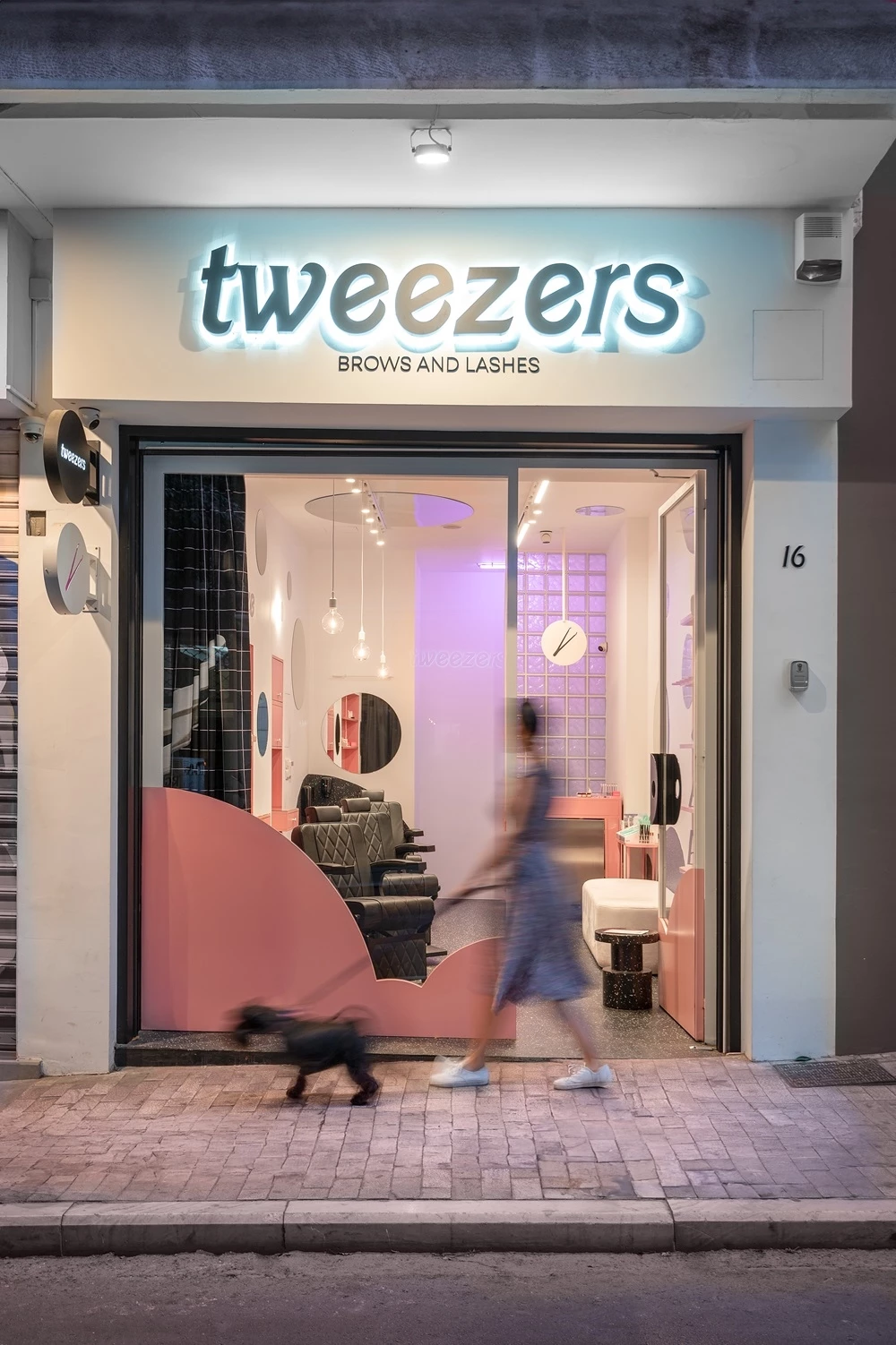 Tweezers Athens | Το ραντεβού με τον εαυτό σου που αξίζει να κλείσεις