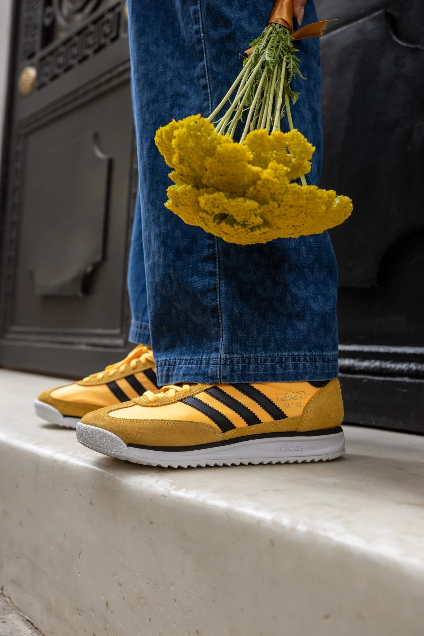 Trend Talk Sneaker Edition by adidas Originals | Casual και ταυτόχρονα πολυτελή outfits με το απόλυτο it sneaker SL72