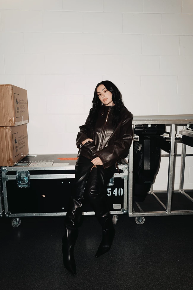 London-hm-event-Charli-xcx-BTS-05