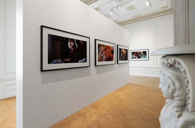 Cindy Sherman at Cycladic | Έκθεση της διάσημης Αμερικανίδας φωτογράφου στο Μουσείο Κυκλαδικής Τέχνης