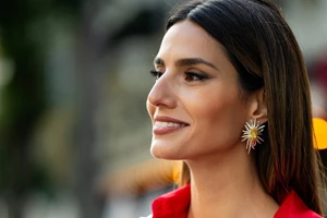 Ηλιάνα Παπαγεωργίου | Το μακιγιάζ της είναι στα χρώματα της σεζόν (και πρέπει να το αντιγράψεις αν είσαι μελαχρινή) - εικόνα 2