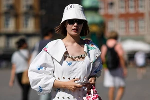 Η έξυπνη συμβουλή μόδας που ακολουθούν οι Γαλλίδες για να είναι πάντα κομψές