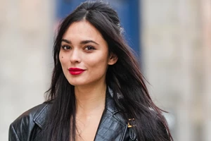 Neurocosmetics | Γιατί το άγχος "γράφει" στο δέρμα σου και πώς να το "σβήσεις"