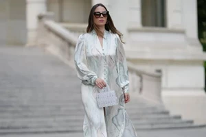 5 διαχρονικά αρώματα πούδρας που θυμίζουν baby talc και λατρεύουν όλες οι γυναίκες - εικόνα 2