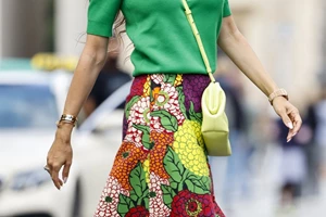 Μαρία Μπεκατώρου | Η διακριτική λάμψη στα νύχια της είναι η τέλεια επιλογή για το Πάσχα - εικόνα 2