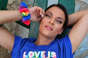 Χριστίνα Βραχάλη | Το baby shower έκπληξη που της ετοίμασαν οι φίλοι της