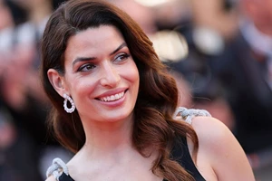 Έχεις αφέλειες αλλά τις βαρέθηκες; Η Τόνια Σωτηροπούλου βρήκε τον τρόπο να τις εξαφανίσεις με στυλ - εικόνα 2