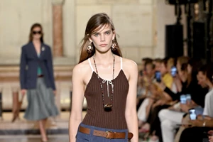 Anita Brand | Η θεραπεία που εμπιστεύεται για δυνατά μαλλιά