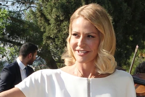 Ελένη Μενεγάκη | To ανανεωμένο hair look που την έκανε να μοιάζει 10 χρόνια νεότερη - εικόνα 2