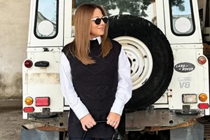 Νάνσυ Ζαμπέτογλου | Το φόρεμά της από τη Regalinas είναι η ιδανική πρόταση για μια ανοιξιάτικη ανανέωση - εικόνα 2