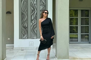 Τατιάνα Στεφανίδου | Με off white σύνολο για ψώνια στο κέντρο της Αθήνας - εικόνα 3