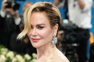 Εβελίνα Παπούλια | Το ολόφρεσκο hair look της είναι η αλλαγή που αξίζει να κάνεις στα μαλλιά σου για το καλοκαίρι