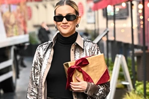 10 εντυπωσιακά flat παπούτσια για εσένα που δεν θέλεις να φορέσεις ψηλοτάκουνες γόβες στα ρεβεγιόν