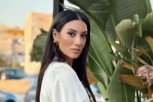 Ευγενία Σαμαρά | Το powder pink σύνολό της είναι ό,τι πιο κομψό για τις πρωινές σου εμφανίσεις - εικόνα 2