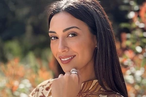 Έβαψες τα μαλλιά σου πριν τις διακοπές; Έτσι θα διατηρήσεις το χρώμα ζωντανό και λαμπερό