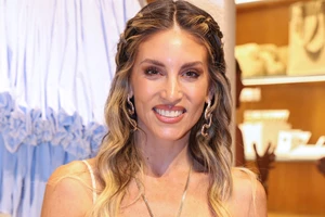 Καλοκαιρινό Hair Inspo | 9 χτενίσματα που θα απογειώσουν το beach look σου - εικόνα 2