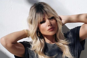 Mocha mousse and loads of glitter | Το bikini που θα φορέσεις όσο κανένα άλλο αυτό το καλοκαίρι