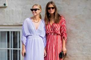 Η Μελίνα Νικολαΐδη με το Newspaper Dress που είχε φορέσει η Carrie Bradshaw στο Sex and the City