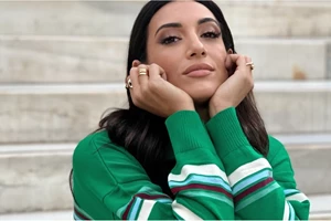 Τα leopard sneakers της Ευγενίας Σαμαρά είναι ένα από τα πιο trendy items στο στιλ της άνοιξης - εικόνα 2