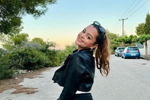 Στη βάφτιση της Λυδίας Ευαγγελάτου | Η πανέμορφη μικρούλα στην αγκαλιά της μητέρας της, Τατιάνας Στεφανίδου