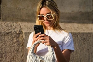 Μαρία Μπεκατώρου | Η διακριτική λάμψη στα νύχια της είναι η τέλεια επιλογή για το Πάσχα