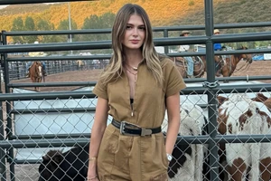 Η Αμαλία Κωστοπούλου φόρεσε τη vintage γούνα της μητέρας της, υιοθετώντας τη σημαντικότερη συμβουλή μόδας - εικόνα 2