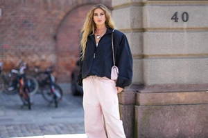 Η Αλεξάνδρα Νίκα φόρεσε το μοναδικό παλτό που χρειάζεται να έχεις στη συλλογή σου - εικόνα 2