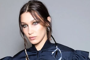 Πόδι της χήνας | 8 κρέμες ματιών που σβήνουν τις λεπτές γραμμές γύρω από τα μάτια