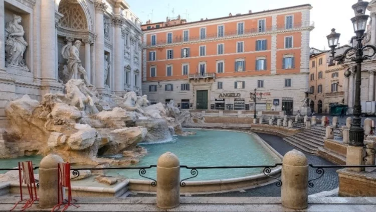 fontana di trevi