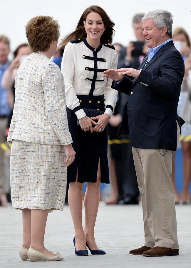 The Duchess of Cambridge visits Land Rover BAR in Portsmouth, Hampshire, UK, on the 20th May 2016. Pictured: Duchess of Cambridge, Catherine, Kate Middleton Ref: SPL1285848 200516 Picture by: James Whatling Splash News and Pictures Los Angeles:310-821-2666 New York: 212-619-2666 London: 870-934-2666 photodesk@splashnews.com 