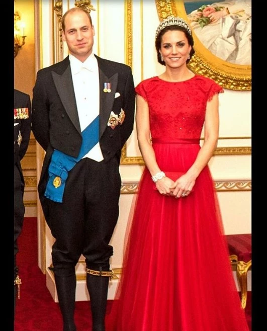 H Kate Middleton φορά την τιάρα της πριγκίπισσας Νταϊάνα σε μια πραγματικά βασιλική εμφάνιση