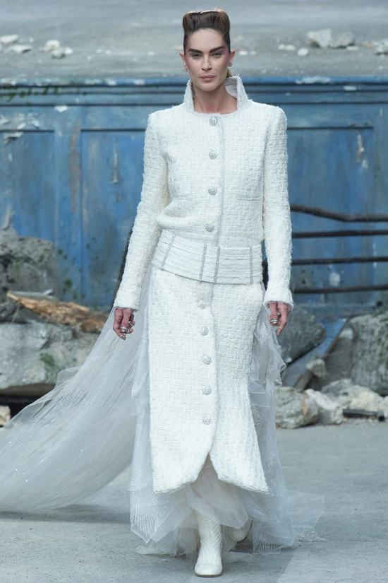 Chanel Haute Couture: Το fashion show και οι διάσημες αφίξεις - εικόνα 4