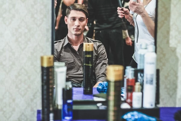 Dimitris Petrou F/W 2015-2016: Τα hair looks, οι λεπτομέρειες και οι backstage φωτογραφίες - εικόνα 6