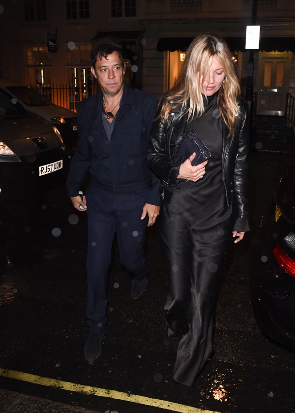 Kate Moss-Jamie Hince: H εμφάνιση στο show του John Galliano