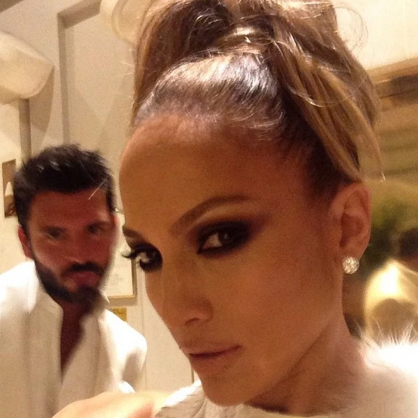 JLo x Golden Globes: Όλο το φωτογραφικό υλικό που ανέβασε η ίδια - εικόνα 4