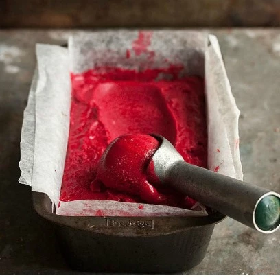 Red Velvet Ice Cream: Το νέο δροσιστικό trend στο παγωτό - εικόνα 3