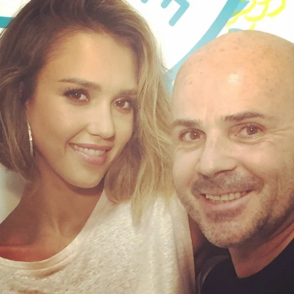 H Jessica Alba με καρέ! Αυτό κι αν είναι είδηση... - εικόνα 2