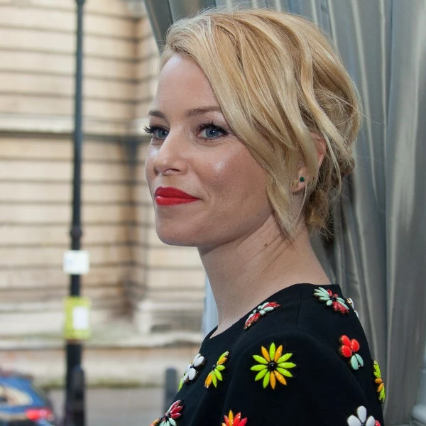 Το beauty look της Elizabeth Banks είναι αυτό που πρέπει να εφαρμόσεις αύριο! 