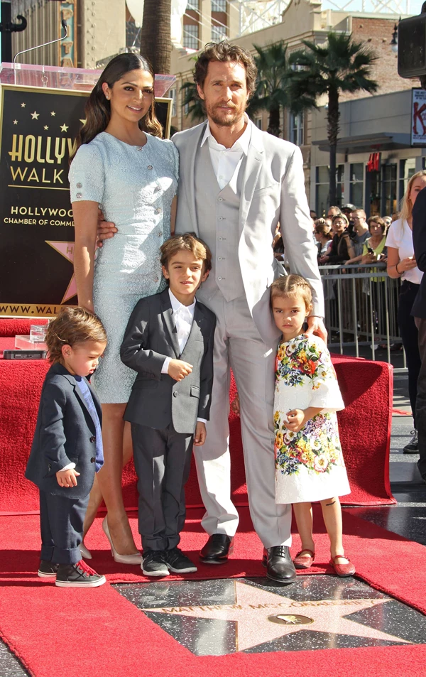 O Matthew McConaughey με την οικογένειά του στo Walk of Fame - εικόνα 4