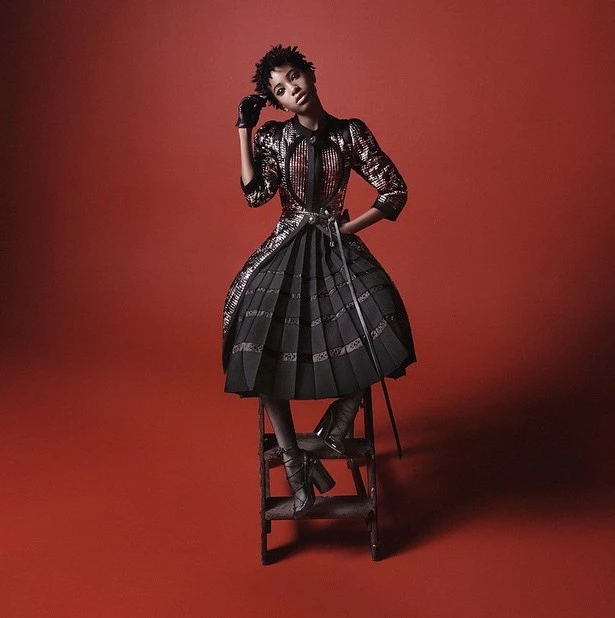 Μετά τη Cher και η Willow Smith στην καμπάνια του Marc Jacobs