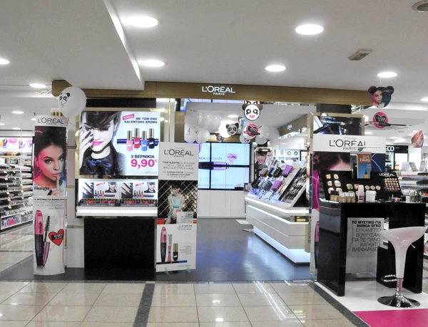 H Demy στα εγκαίνια της 1ης Boutique L’Oreal Paris στην Ελλάδα - εικόνα 9